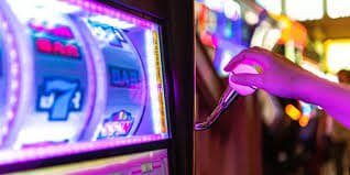 Jackpot Bingo ဆုကြေးနှင့် MMK ငွေကြေး ဆုရရှိသောမြင်ကွင်း